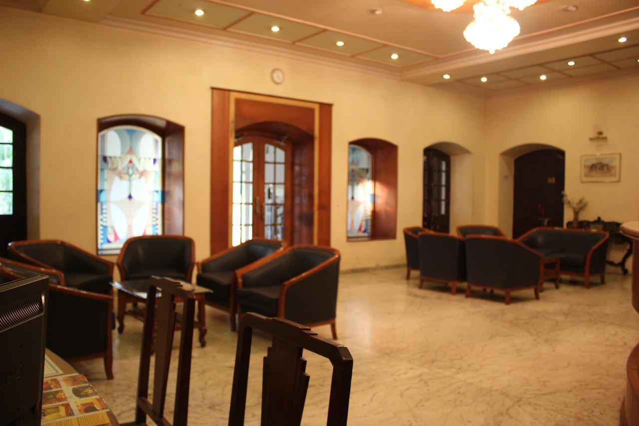 Hotel Ritz Пуне Екстер'єр фото
