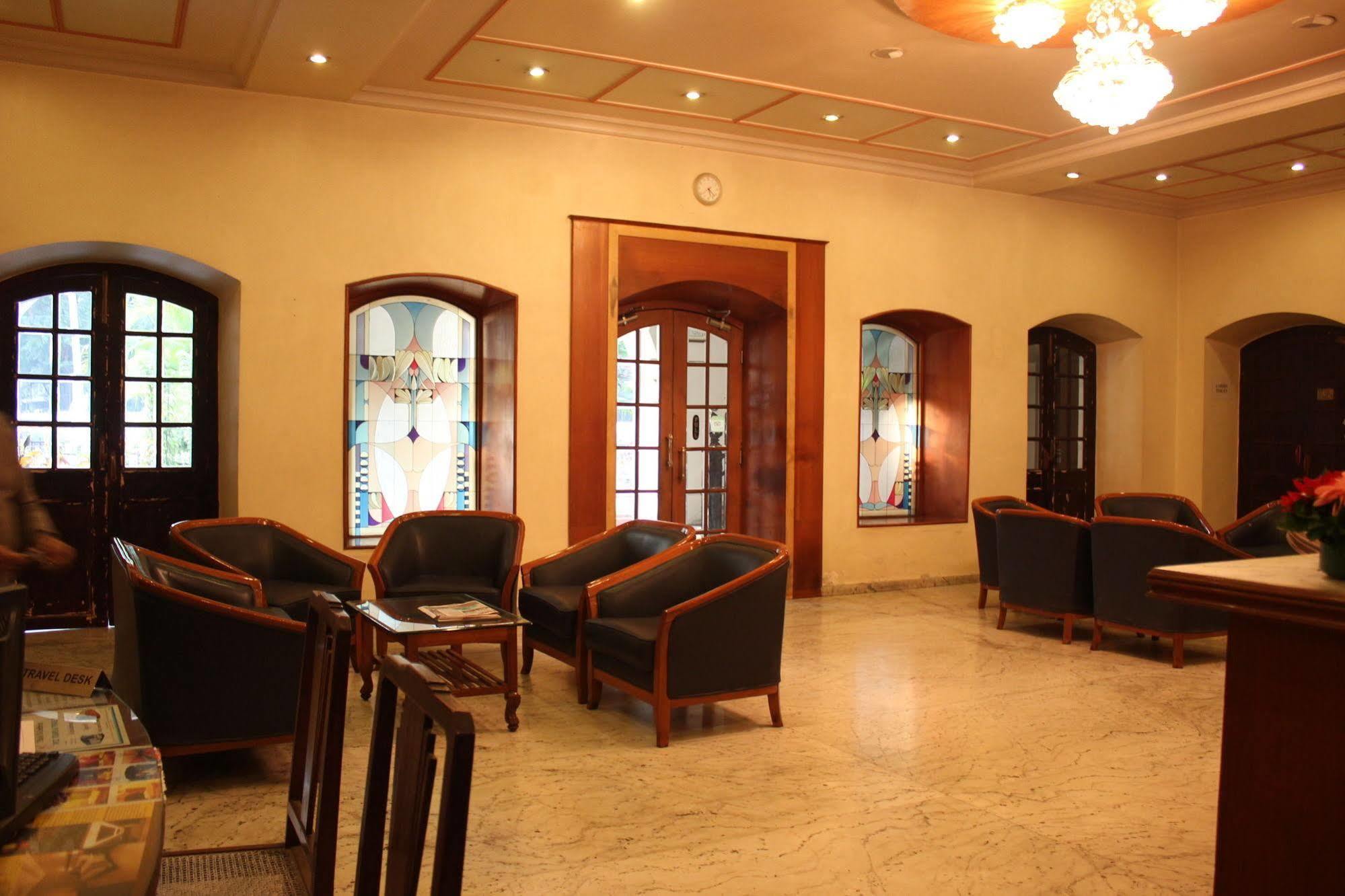 Hotel Ritz Пуне Екстер'єр фото